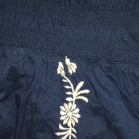 Gap navy floral smocked sun dress XS 4-5 - Picture 2 of 3